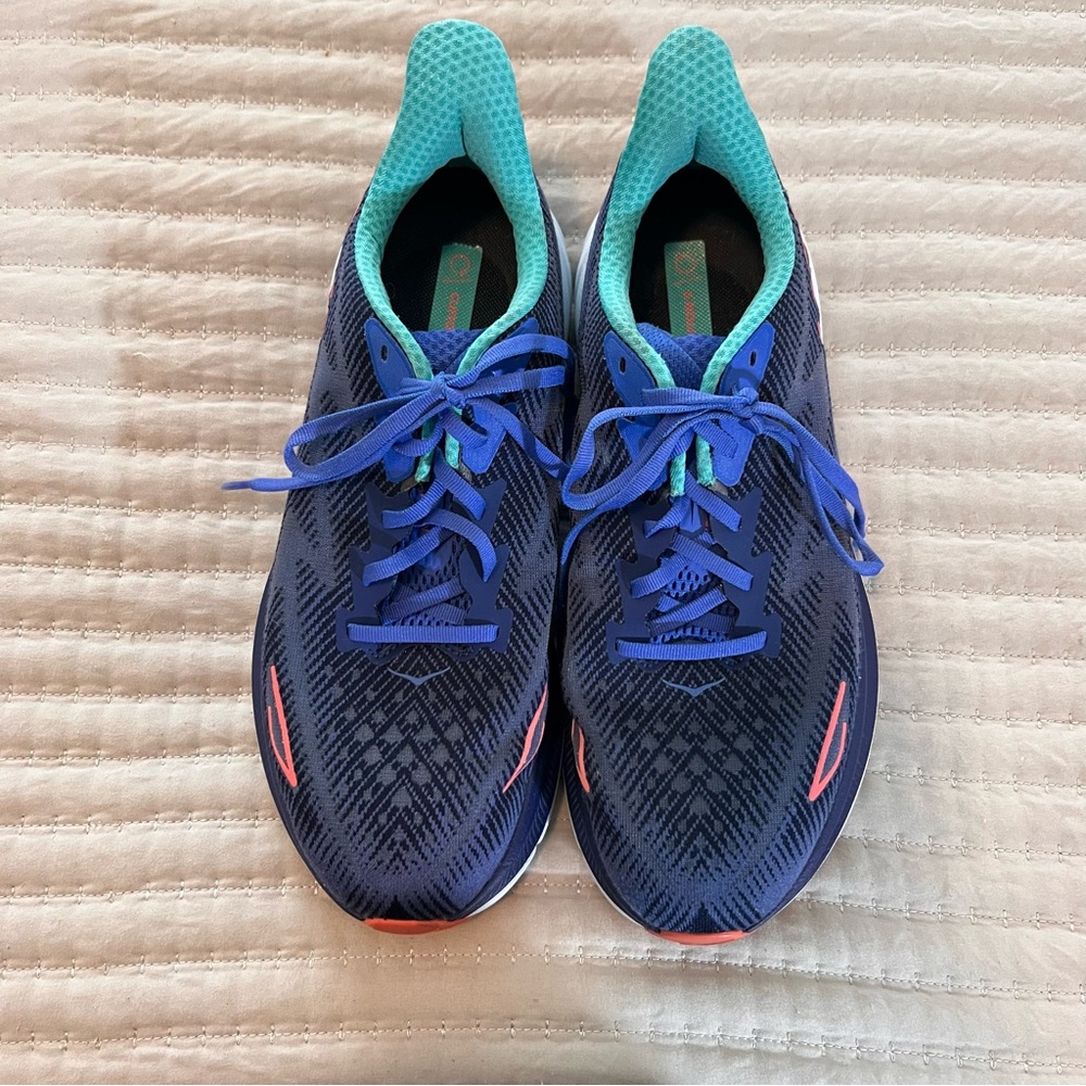 Hoka Clifton 9 Men’s running shoes.  Excellent condition.